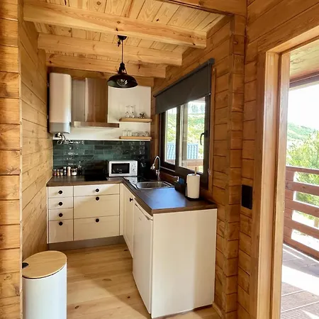 Mountain Eco Shelter 5