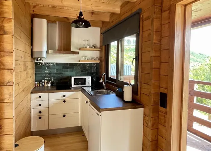 Mountain Eco Shelter 5