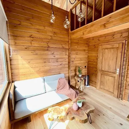 Mountain Eco Shelter 5 푼샬